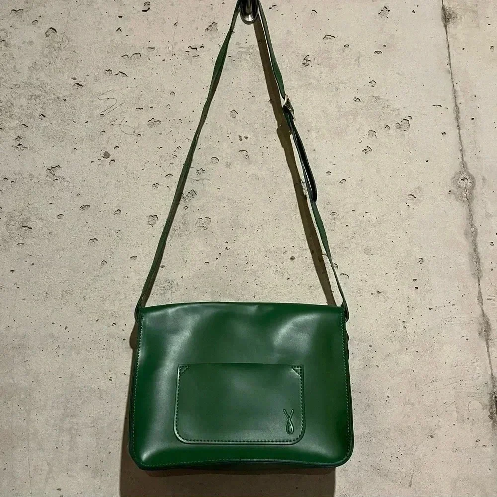 Angela Roi Green Crossbody Shoulder Handbag Flap Messenger Front Buckle